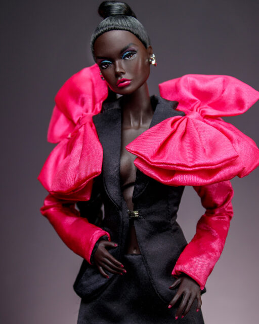 Poppy in a @officialplastiktiara ensemble. Love this YSL bow inspiration.

#integritytoys #poppyparker #fashiondollphotography #blackdolls #dollphotography #dollphotogallery #missvinyl