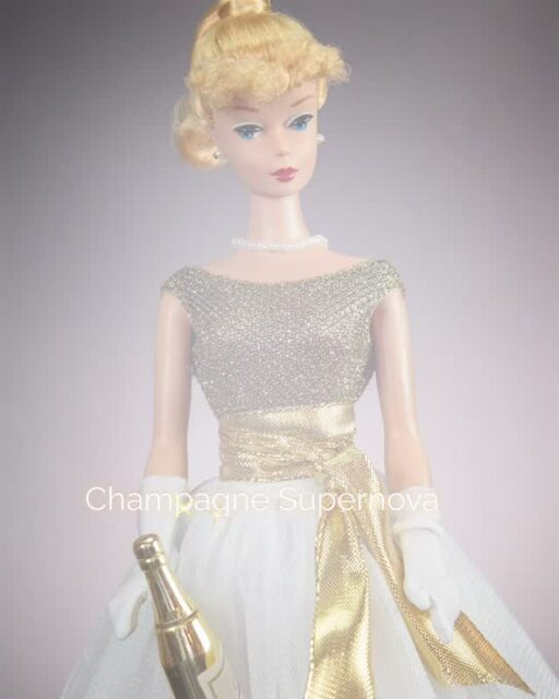 Only gold champagne for Barbie ! Cheers ! lively gold/tobacco top by @_marcelojacob_  full photo on my blog -,link in bio. 

#barbie #fashiondollphotography #missvinyl #barbiefashion #fashiondoll #dollphotography #dollphotogallery #vintagebarbiedoll #barbiecollector